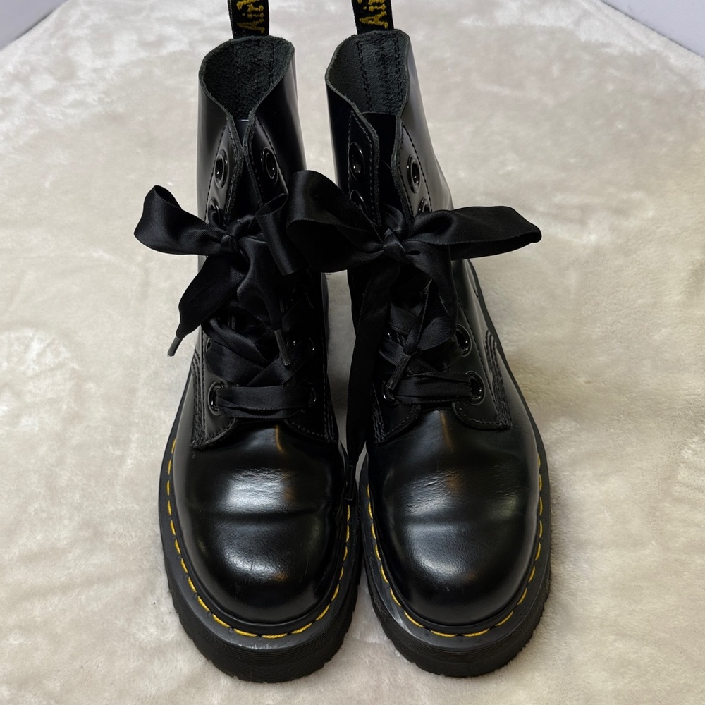 ⭐️Dr. Martens MOLLY Women's Leather Platform Boots BLACK BUTTERO size 8 - Picture 4 of 16
